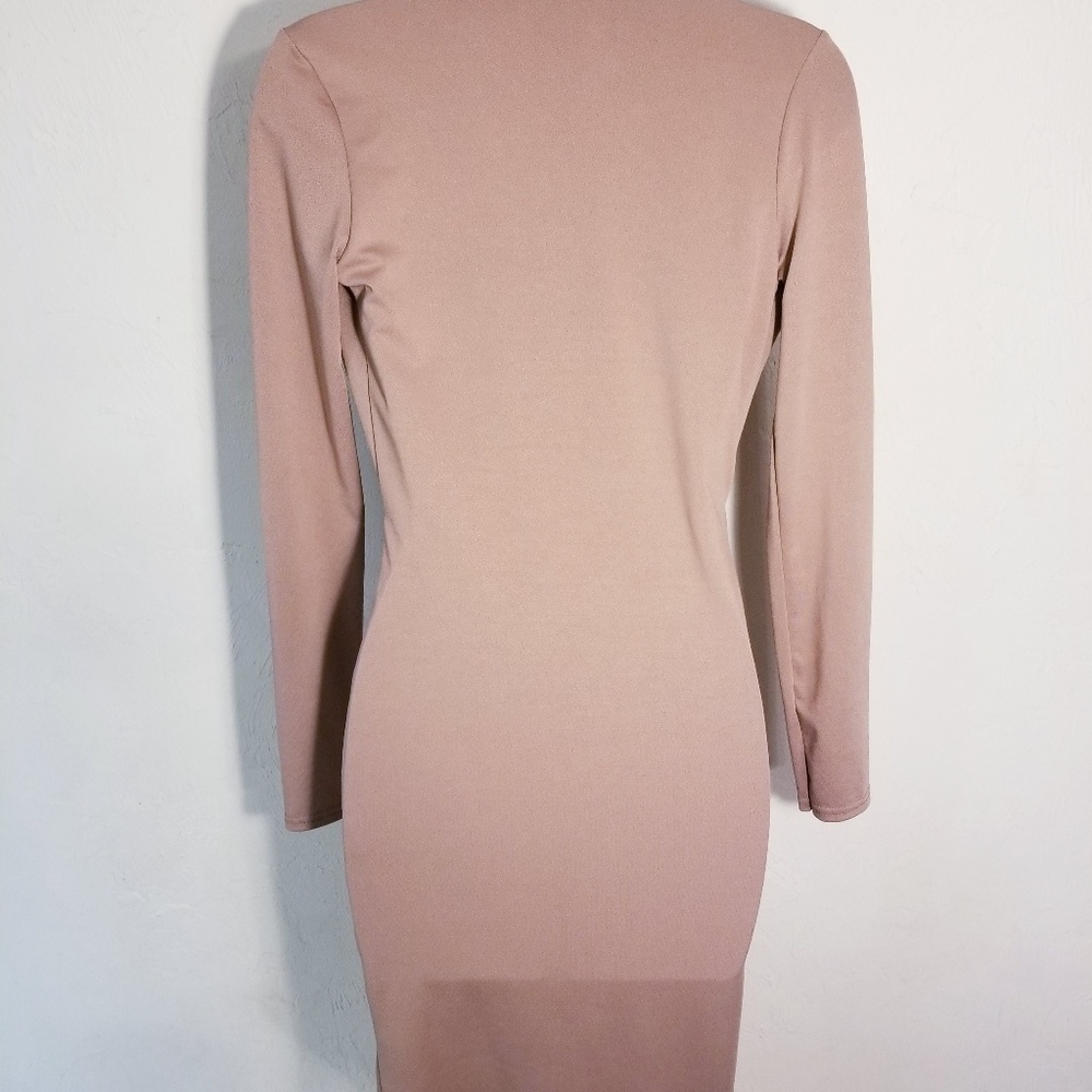 Missguided Long Sleeve Plunging Asymmetrical Dress - Picture 6 of 8